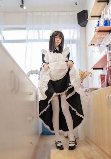 粤语屋港剧电视剧_十万网红美女美酱